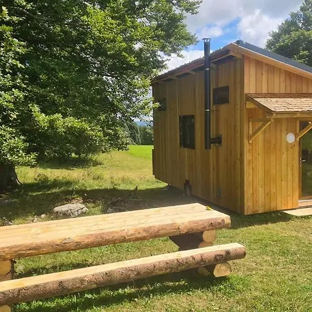 La Larmontine, Tiny House Montagnarde 木屋 *