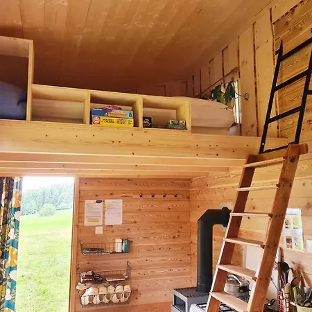 La Larmontine, Tiny House Montagnarde 木屋 蓬塔利耶